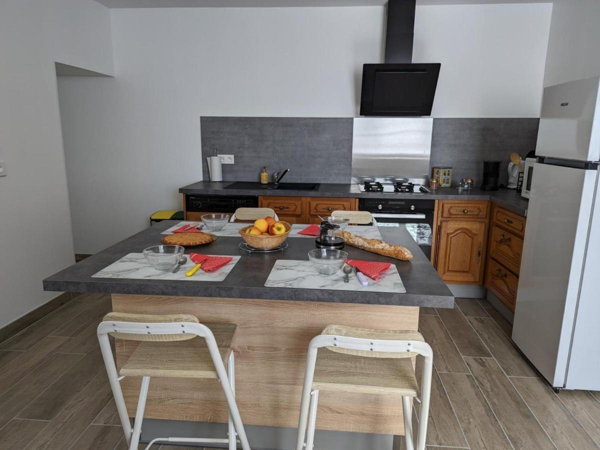 Maison Lumineuse Avec Cour Privative, Proche Sites Culturels, Tout Confort, Equipe Bebe, Wifi Inclus - Fr-1-653-98 Puyreaux Ngoại thất bức ảnh